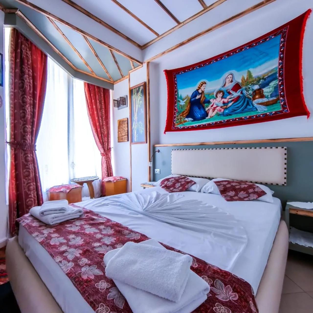 Hotel Veli Sarandë Exterior foto